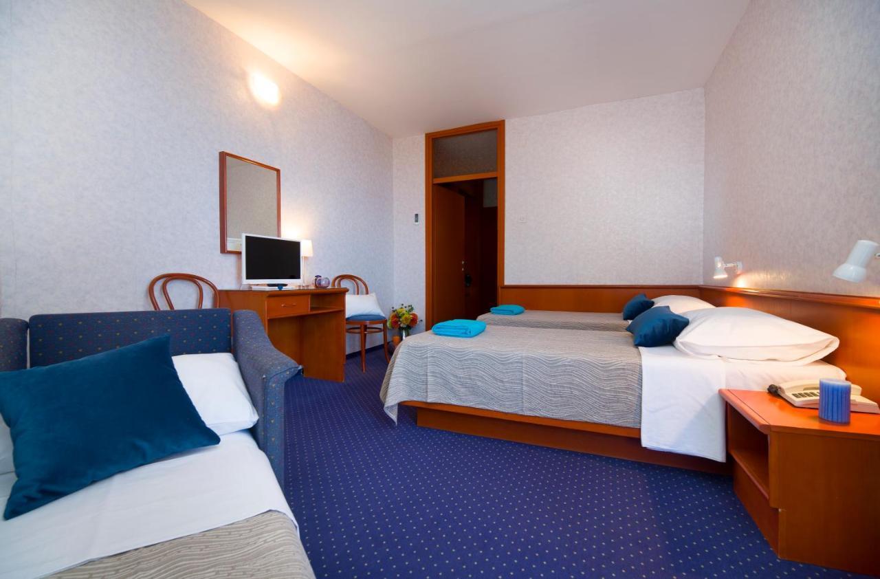 Hotel Laguna Gradac  Esterno foto