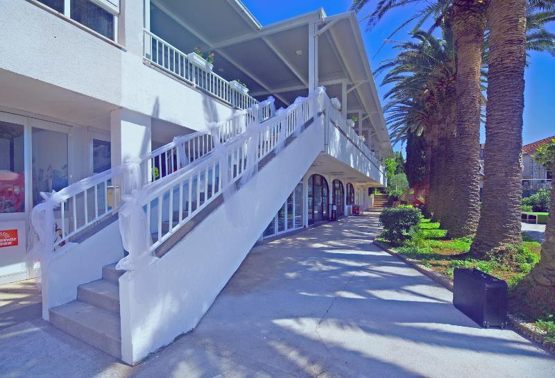 Hotel Laguna Gradac  Esterno foto